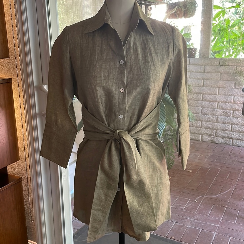 Size 6 linen blouse